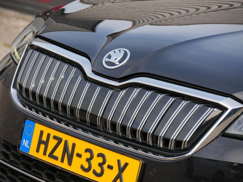 Škoda Superb Combi 1.4TSI iV BUSINESS EDITION PLUS/ CAMERA/ PDC V+A