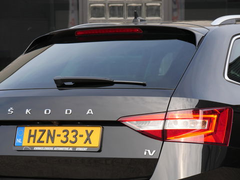 Škoda Superb Combi 1.4TSI iV BUSINESS EDITION PLUS/ CAMERA/ PDC V+A