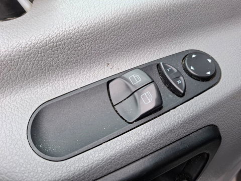 Mercedes-Benz Sprinter 313 2.2 CDI 325 HD AUTOMAAT / AIRCO / CRUISE CONTROLE / TREKHAAK / N.A.P.