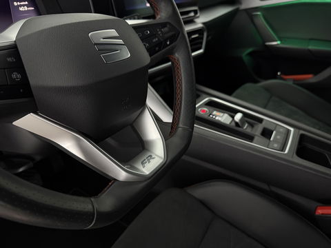 SEAT Leon 1.5 eTSI FR 150PK | Sfeerverl. | Virtual | Camera | Carplay | Adaptive Cruise | Verwarmd Stoel/Stuur
