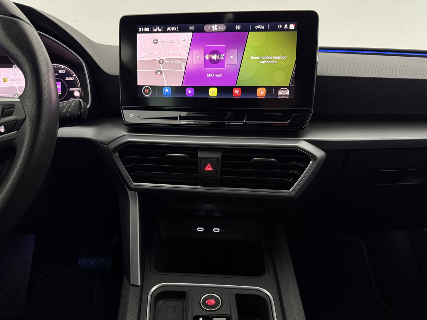 SEAT Leon 1.5 eTSI FR 150PK | Sfeerverl. | Virtual | Camera | Carplay | Adaptive Cruise | Verwarmd Stoel/Stuur