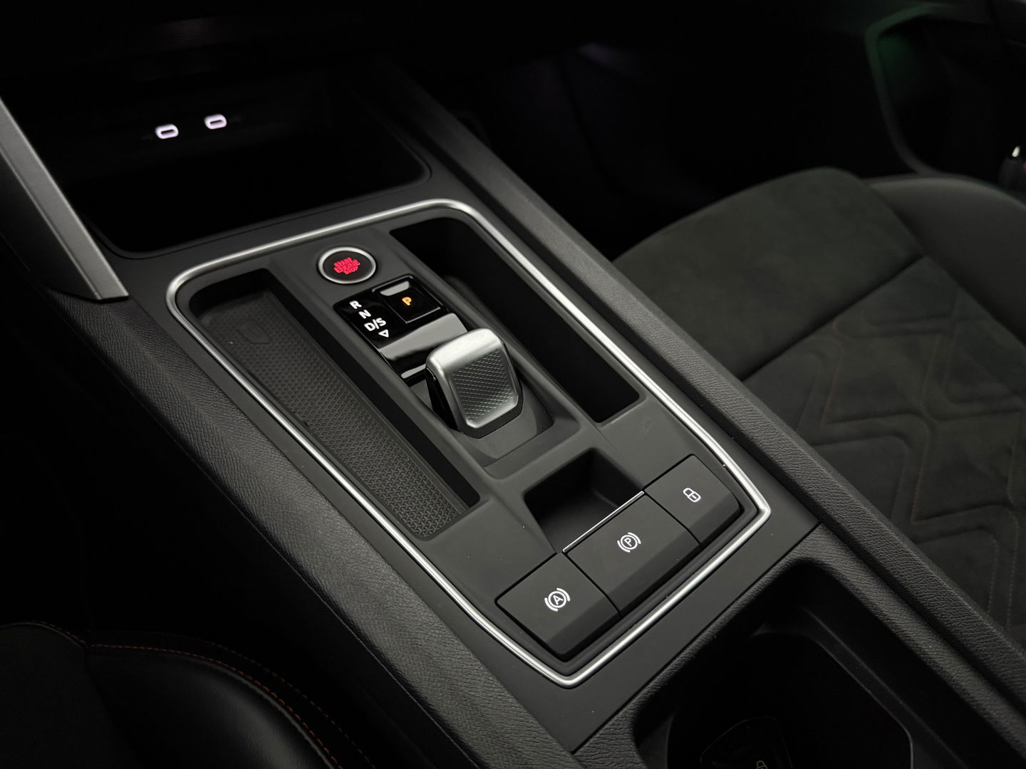 SEAT Leon 1.5 eTSI FR 150PK | Sfeerverl. | Virtual | Camera | Carplay | Adaptive Cruise | Verwarmd Stoel/Stuur