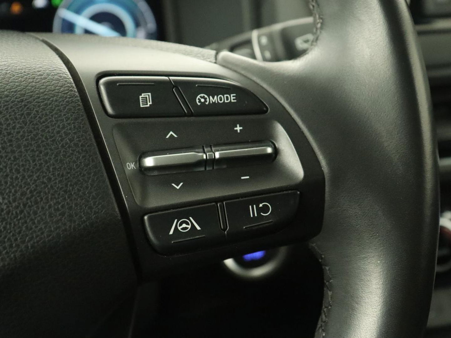 Hyundai KONA 1.6 GDI HEV Fashion | Head-Up | Adaptive cruise | Camera | Carplay | Krell Audio | Keyless | Navigatie | Digital Cockpit | Climate control