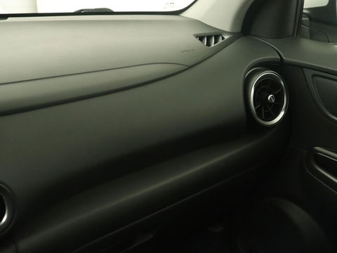 Hyundai KONA 1.6 GDI HEV Fashion | Head-Up | Adaptive cruise | Camera | Carplay | Krell Audio | Keyless | Navigatie | Digital Cockpit | Climate control
