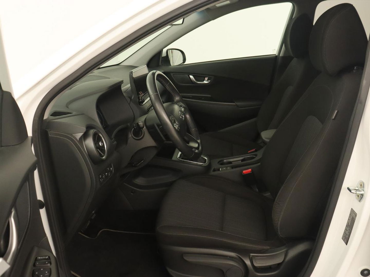 Hyundai KONA 1.6 GDI HEV Fashion | Head-Up | Adaptive cruise | Camera | Carplay | Krell Audio | Keyless | Navigatie | Digital Cockpit | Climate control