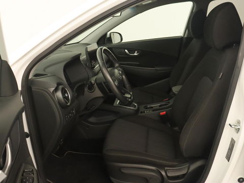 Hyundai KONA 1.6 GDI HEV Fashion | Head-Up | Adaptive cruise | Camera | Carplay | Krell Audio | Keyless | Navigatie | Digital Cockpit | Climate control