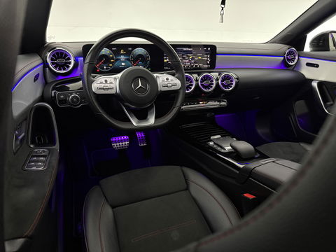Mercedes-Benz CLA-Klasse 250 e AMG Limited Designo Matt | Pano | Sfeerverl. | Virtual | Camera | Multibeam | Cruise | Parkeersens. | Dodehoek