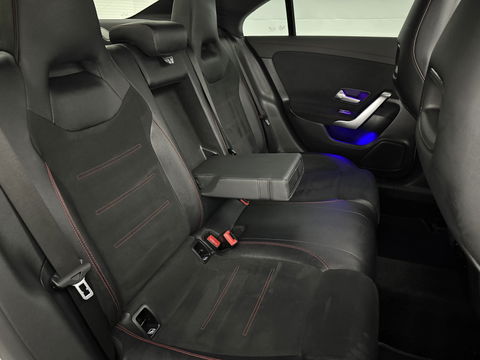 Mercedes-Benz CLA-Klasse 250 e AMG Limited Designo Matt | Pano | Sfeerverl. | Virtual | Camera | Multibeam | Cruise | Parkeersens. | Dodehoek