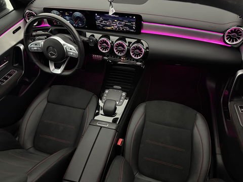 Mercedes-Benz CLA-Klasse 250 e AMG Limited Designo Matt | Pano | Sfeerverl. | Virtual | Camera | Multibeam | Cruise | Parkeersens. | Dodehoek