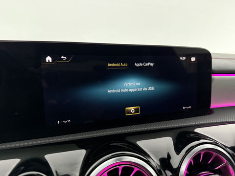 Mercedes-Benz CLA-Klasse 250 e AMG Limited Designo Matt | Pano | Sfeerverl. | Virtual | Camera | Multibeam | Cruise | Parkeersens. | Dodehoek