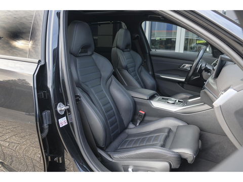 BMW 3 Serie Touring 330e 292pk M-sport Panoramadak M3 seats *BTW* Head-up Laser lampen Adaptive cruise Camera