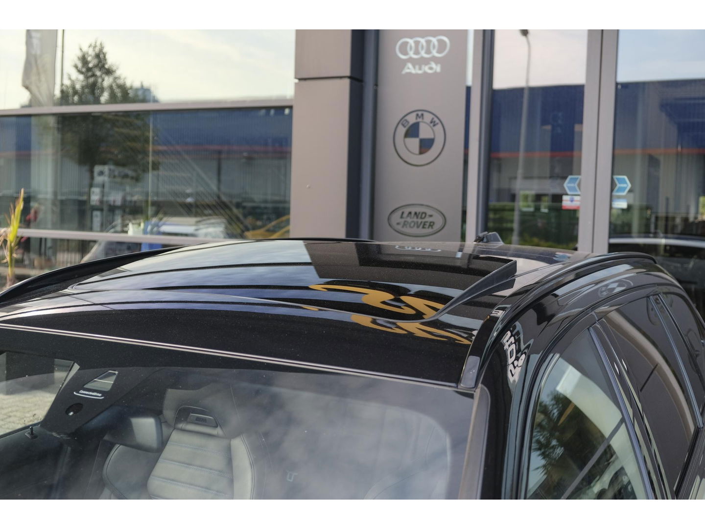 BMW 3 Serie Touring 330e 292pk M-sport Panoramadak M3 seats *BTW* Head-up Laser lampen Adaptive cruise Camera