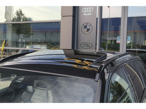BMW 3 Serie Touring 330e 292pk M-sport Panoramadak M3 seats *BTW* Head-up Laser lampen Adaptive cruise Camera