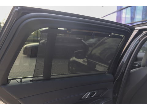 BMW 3 Serie Touring 330e 292pk M-sport Panoramadak M3 seats *BTW* Head-up Laser lampen Adaptive cruise Camera
