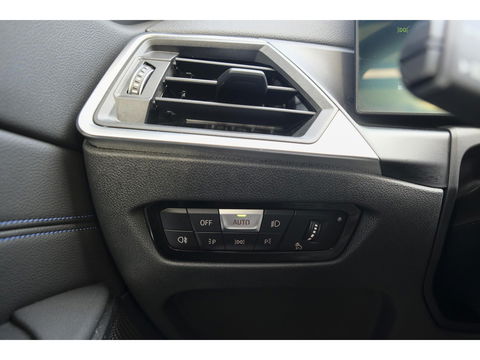 BMW 3 Serie Touring 330e 292pk M-sport Panoramadak M3 seats *BTW* Head-up Laser lampen Adaptive cruise Camera