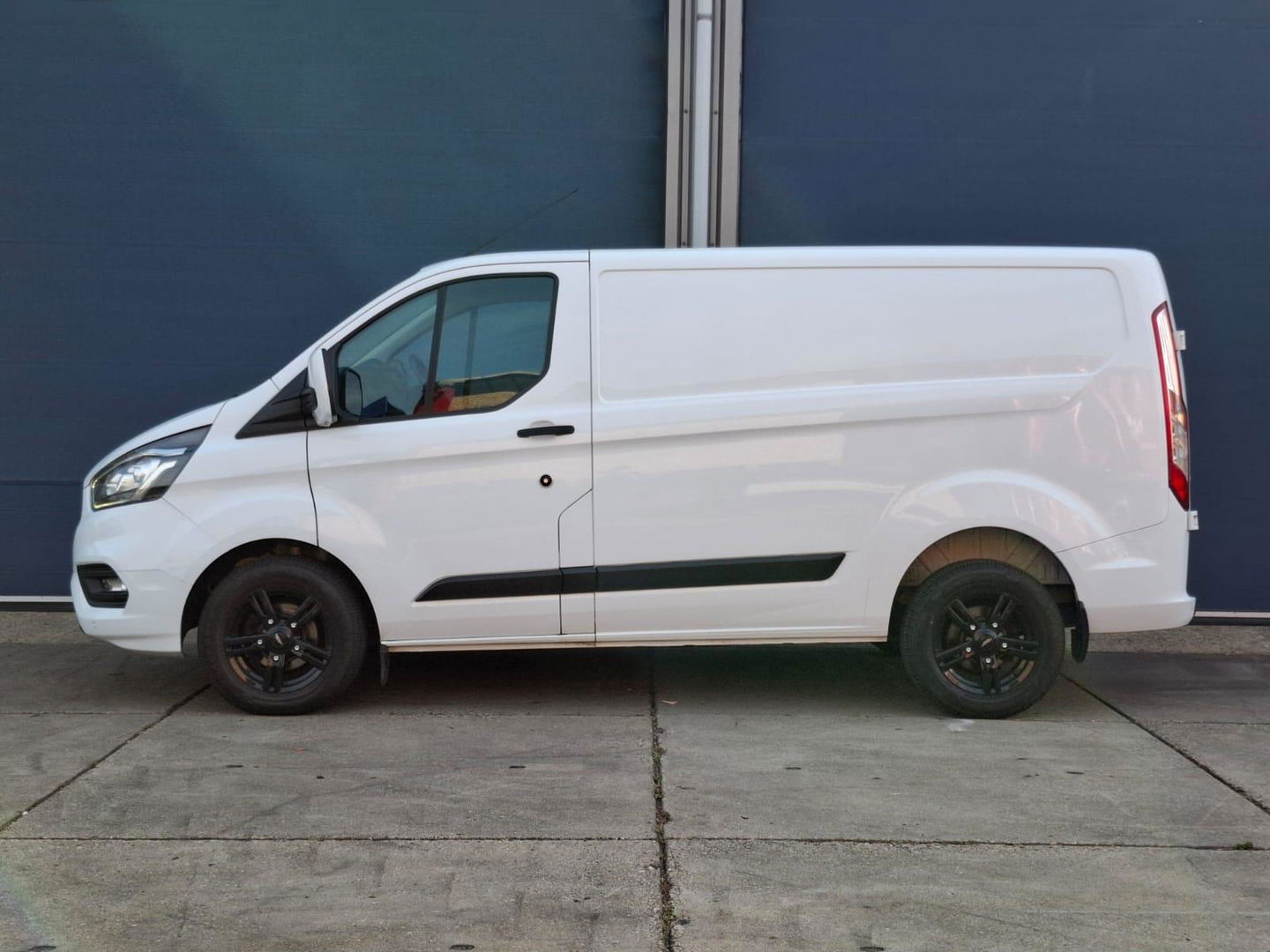 Ford Transit Custom 280 2.0 TDCI L1H1 Trend AUTOMAAT / AIRCO / CRUISE CONTROLE / EURO 6
