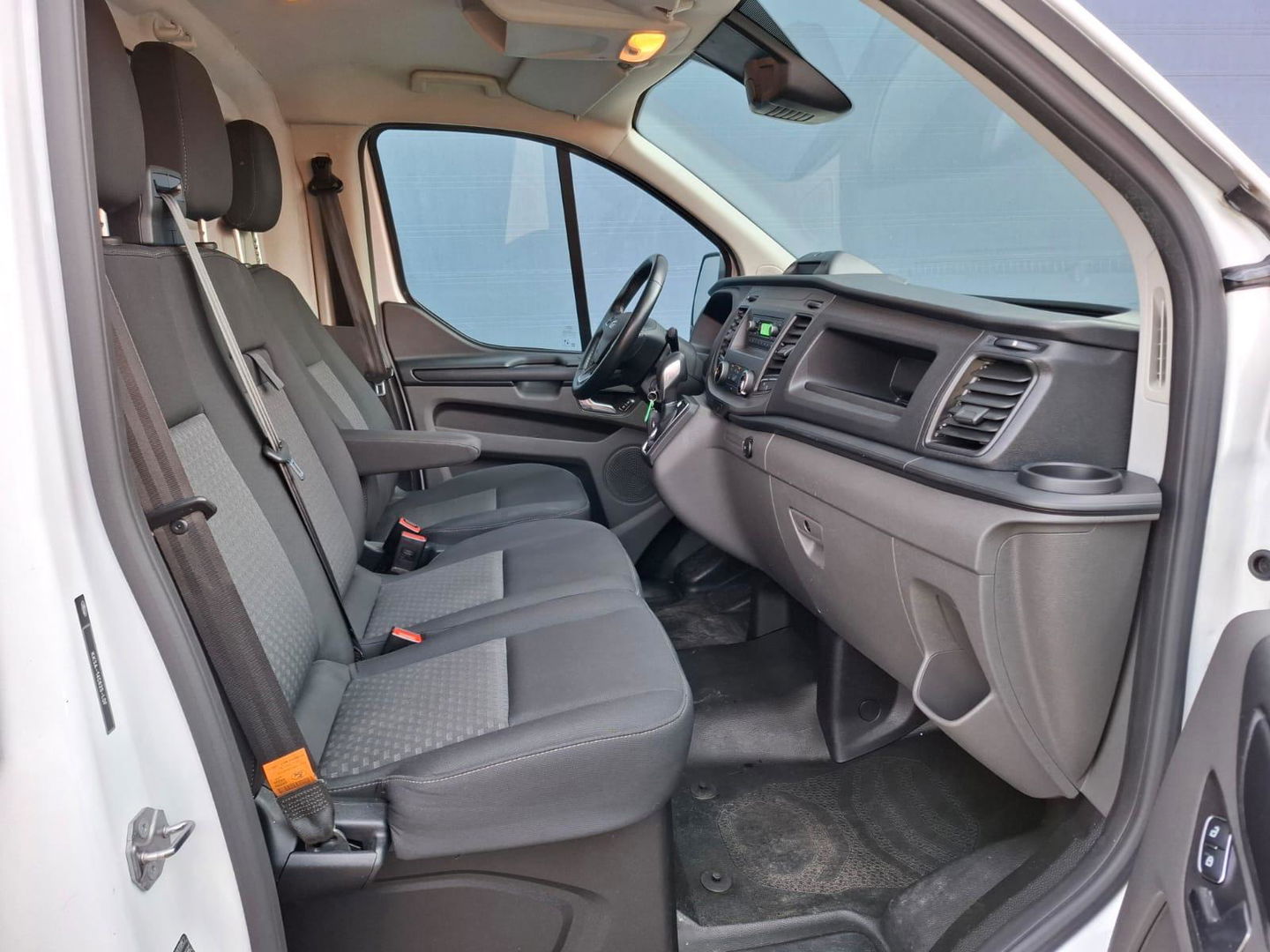 Ford Transit Custom 280 2.0 TDCI L1H1 Trend AUTOMAAT / AIRCO / CRUISE CONTROLE / EURO 6
