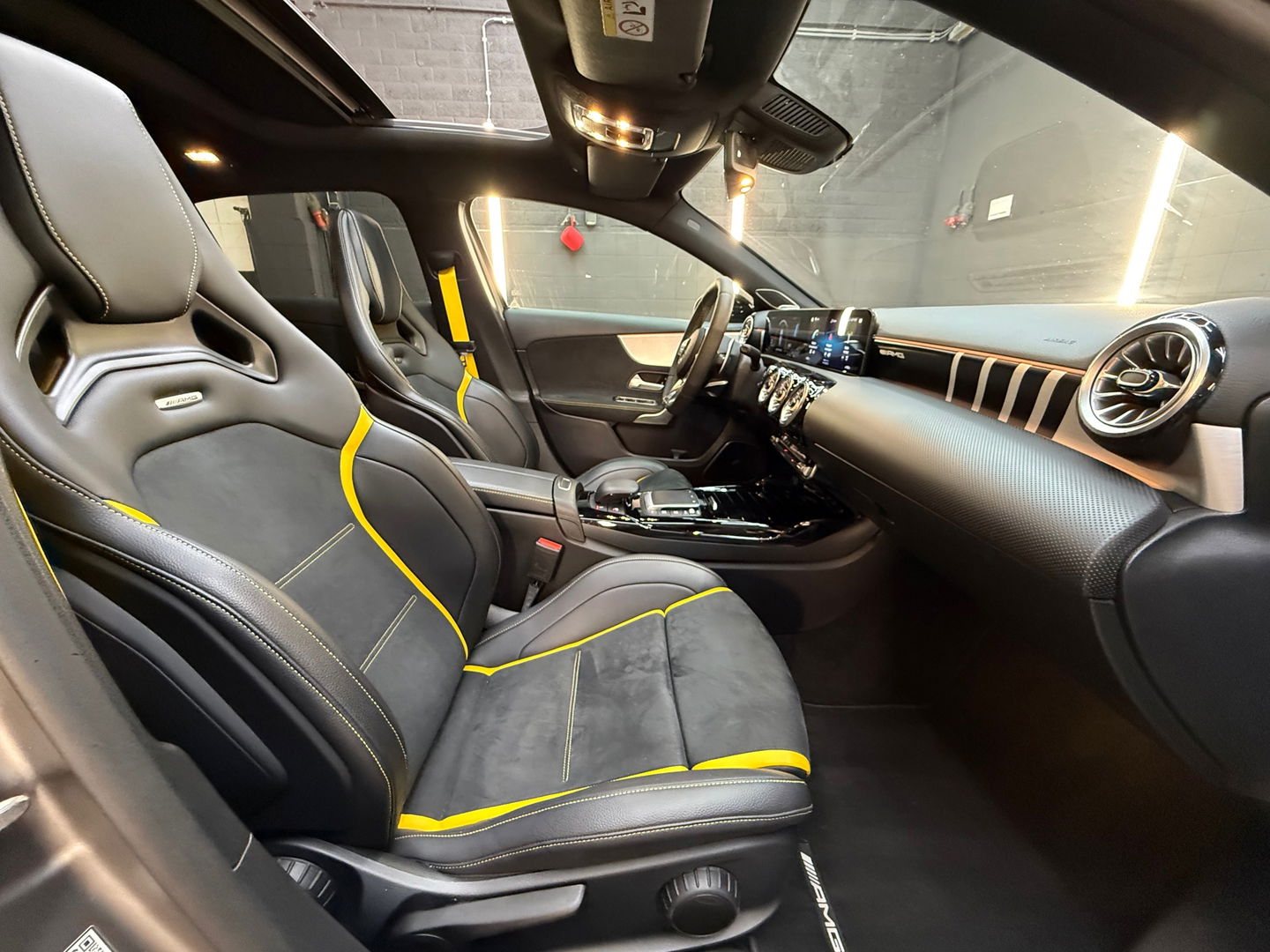 Mercedes-Benz A-Klasse AMG 45 S 4M+ Pano|Kuip|Aero|Burmester