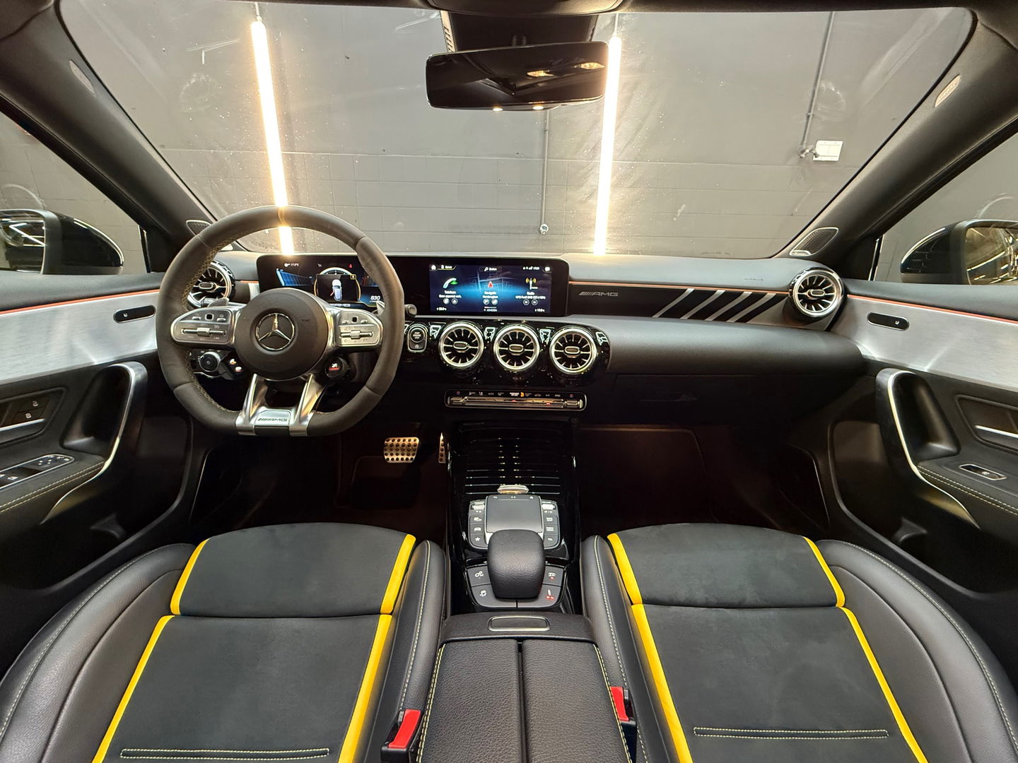 Mercedes-Benz A-Klasse AMG 45 S 4M+ Pano|Kuip|Aero|Burmester