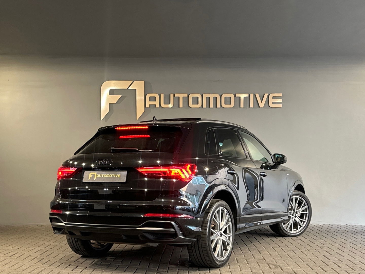 Audi Q3 45 TFSI e 2X S-Line Pano|Sfeer|B&O|Keyles|360|Trekhaak