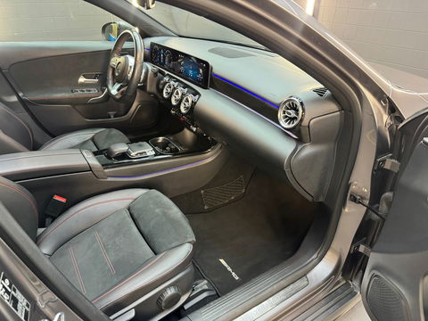 Mercedes-Benz A-Klasse 200 AMG Pano|Night|Sfeer|Camera|19"