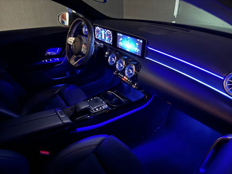 Mercedes-Benz A-Klasse 200 AMG Pano|Night|Sfeer|Camera|19"