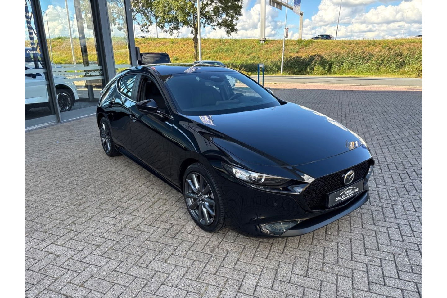 Mazda 3 2.5 E-SA-G TAKUMI AUTOMAAT NAVI HEADUP PDC-CAMERA.