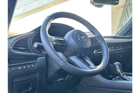 Mazda 3 2.5 E-SA-G TAKUMI AUTOMAAT NAVI HEADUP PDC-CAMERA.
