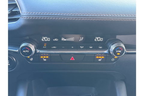 Mazda 3 2.5 E-SA-G TAKUMI AUTOMAAT NAVI HEADUP PDC-CAMERA.