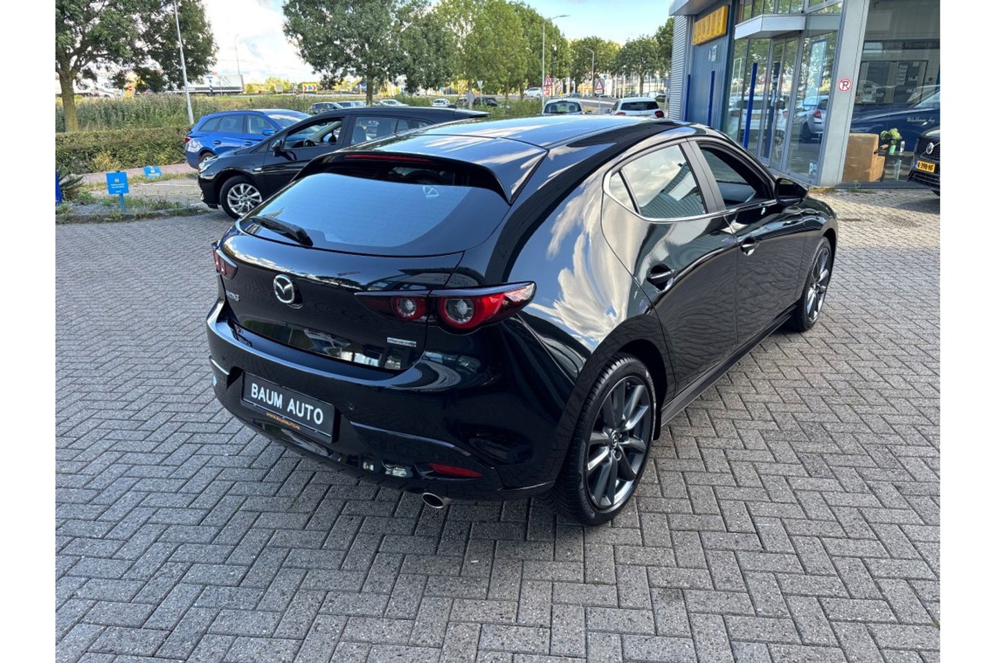 Mazda 3 2.5 E-SA-G TAKUMI AUTOMAAT NAVI HEADUP PDC-CAMERA.
