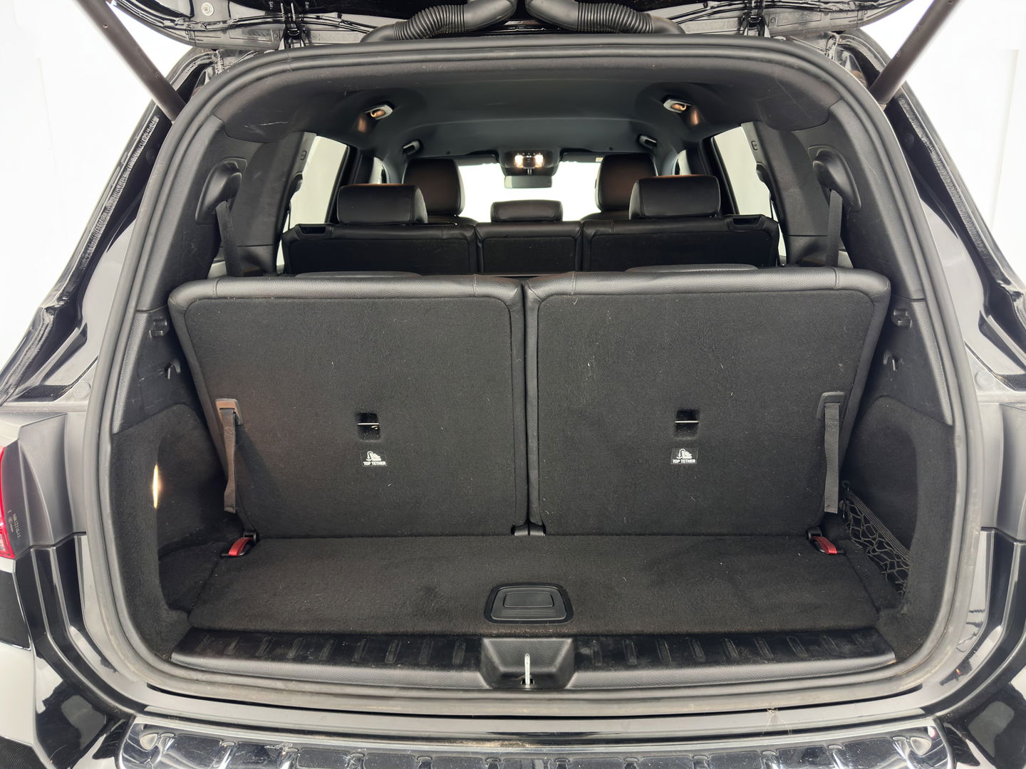 Mercedes-Benz GLB 180 d Business Solution Luxury [ 7-Pers. ] (INCL-BTW) Aut. *LUXURY-LEATHER | FULL-LED | AMBIENT-LIGHT | WIDESCREEN-DIGI-COCKPIT | HEATED-COMFORTSEATS | CAMERA | DAB+ | NAVI-FULLMAP | ECC | MEMORY-PACK | PDC | CRUISE | PRIVACY-GLASS |