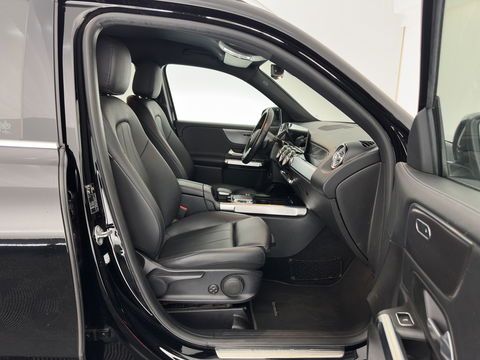 Mercedes-Benz GLB 180 d Business Solution Luxury [ 7-Pers. ] Aut. *LUXURY-LEATHER | FULL-LED | AMBIENT-LIGHT | WIDESCREEN-COCKPIT | HEATED-COMFORTSEATS | CAMERA | DAB+ | NAVI-FULLMAP | ECC | PDC | CRUISE | 18''ALU*