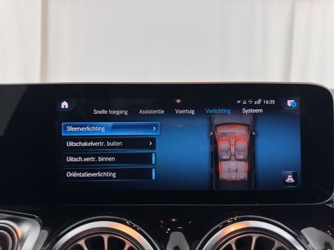 Mercedes-Benz GLB 180 d Business Solution Luxury [ 7-Pers. ] Aut. *LUXURY-LEATHER | FULL-LED | AMBIENT-LIGHT | WIDESCREEN-COCKPIT | HEATED-COMFORTSEATS | CAMERA | DAB+ | NAVI-FULLMAP | ECC | PDC | CRUISE | 18''ALU*