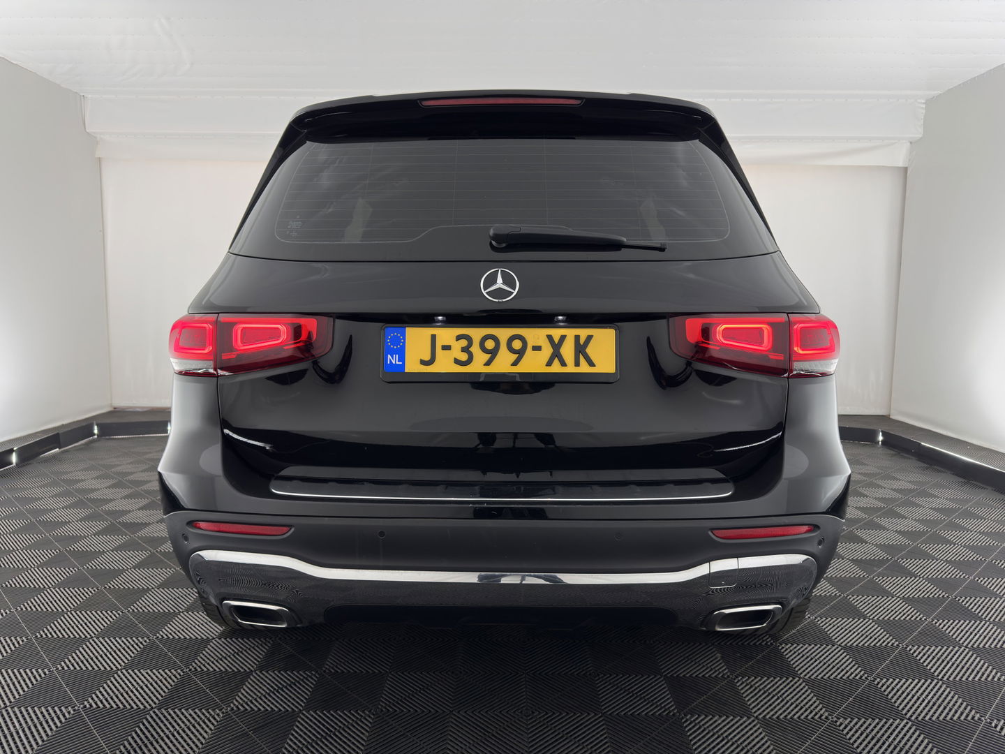 Mercedes-Benz GLB 180 d Business Solution Luxury [ 7-Pers. ] Aut. *LUXURY-LEATHER | FULL-LED | AMBIENT-LIGHT | WIDESCREEN-COCKPIT | HEATED-COMFORTSEATS | CAMERA | DAB+ | NAVI-FULLMAP | ECC | PDC | CRUISE | 18''ALU*