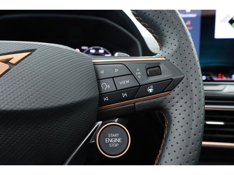 CUPRA Leon Sportstourer 1.5 TSI e-Hybrid VZ 272pk | MAT Grijs | Pano | Sennheiser | Adapt. Cruise | Matrix LED | Camera | Keyless |