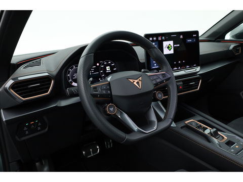 CUPRA Leon Sportstourer 1.5 TSI e-Hybrid VZ 272pk | MAT Grijs | Pano | Sennheiser | Adapt. Cruise | Matrix LED | Camera | Keyless |