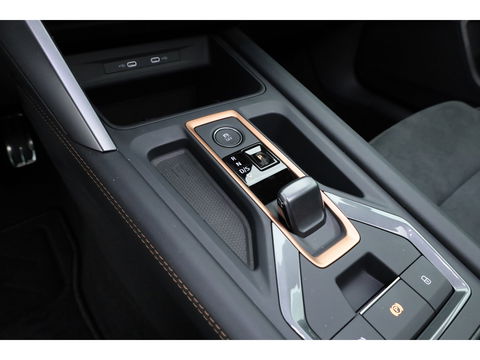 CUPRA Leon Sportstourer 1.5 TSI e-Hybrid VZ 272pk | MAT Grijs | Pano | Sennheiser | Adapt. Cruise | Matrix LED | Camera | Keyless |