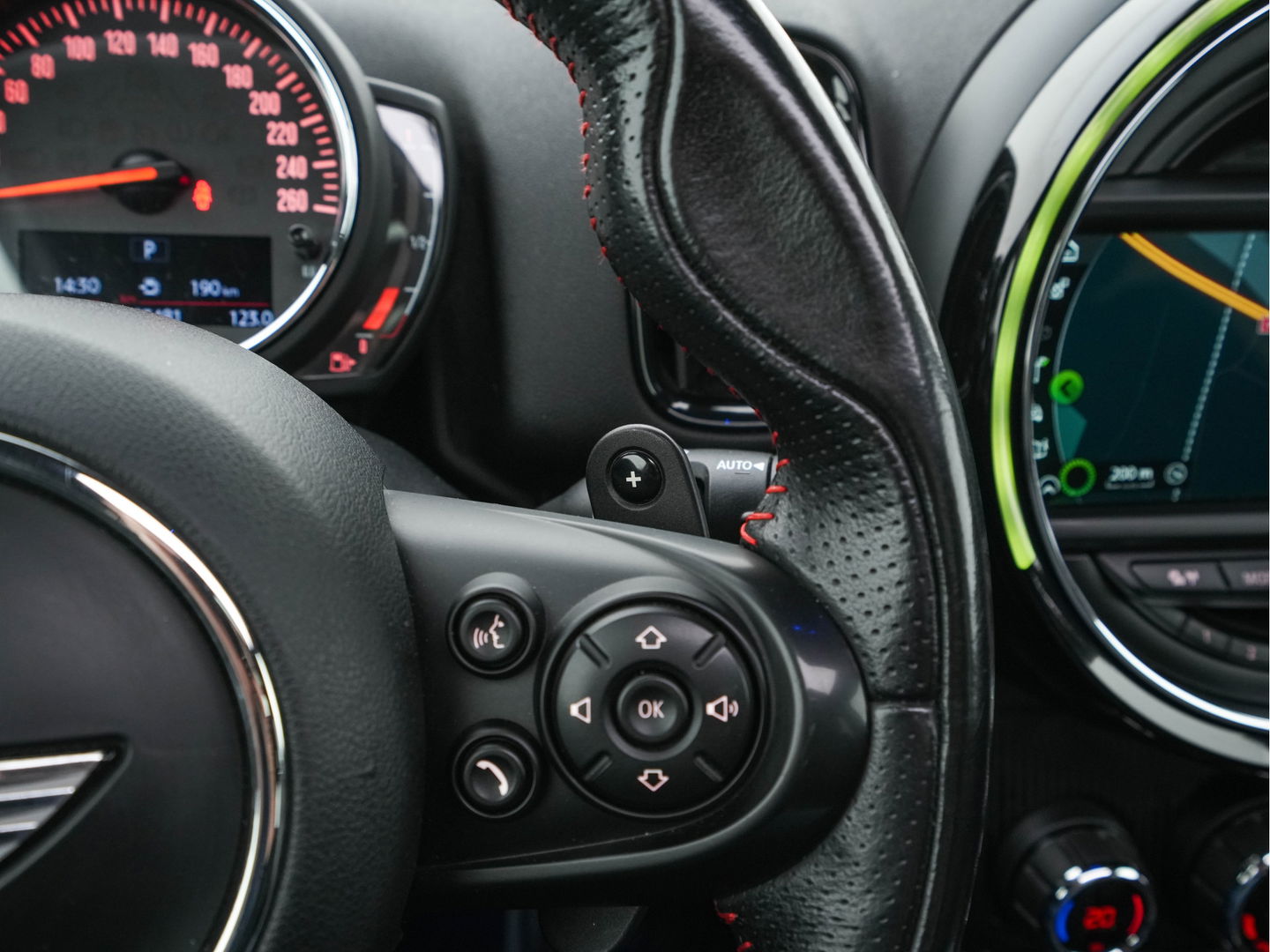MINI Countryman 2.0 Cooper SD Chili Aut. *PANO | HEAD-UP | ADAPTIVE-CRUISE | FULL-LED | 1/2LEATHER | HARMAN/KARDON | KEYLESS | CAMERA | DAB+ | AMBIENT-LIGHT | NAVI-FULLMAP | TOWBAR | 18''ALU*