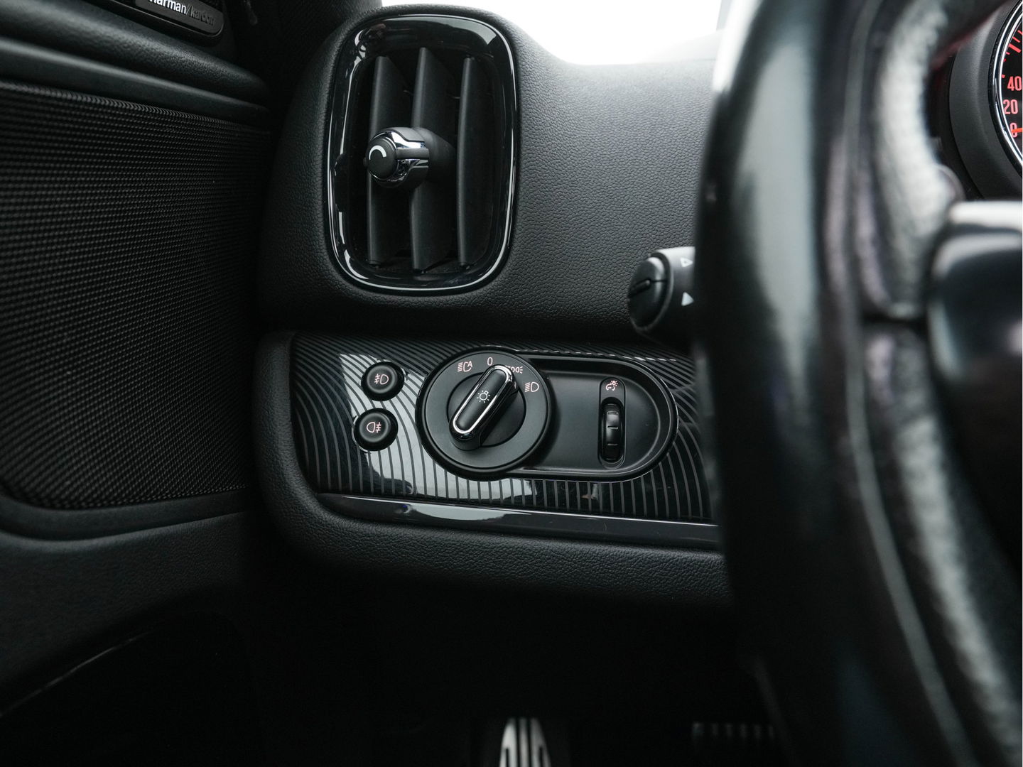 MINI Countryman 2.0 Cooper SD Chili Aut. *PANO | HEAD-UP | ADAPTIVE-CRUISE | FULL-LED | 1/2LEATHER | HARMAN/KARDON | KEYLESS | CAMERA | DAB+ | AMBIENT-LIGHT | NAVI-FULLMAP | TOWBAR | 18''ALU*