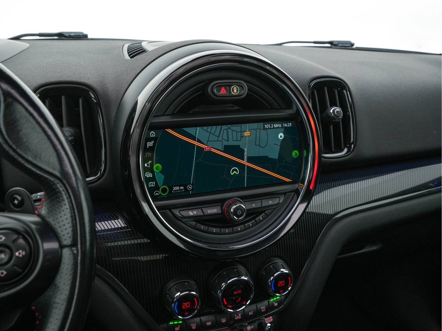 MINI Countryman 2.0 Cooper SD Chili Aut. *PANO | HEAD-UP | ADAPTIVE-CRUISE | FULL-LED | 1/2LEATHER | HARMAN/KARDON | KEYLESS | CAMERA | DAB+ | AMBIENT-LIGHT | NAVI-FULLMAP | TOWBAR | 18''ALU*