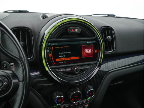 MINI Countryman 2.0 Cooper SD Chili Aut. *PANO | HEAD-UP | ADAPTIVE-CRUISE | FULL-LED | 1/2LEATHER | HARMAN/KARDON | KEYLESS | CAMERA | DAB+ | AMBIENT-LIGHT | NAVI-FULLMAP | TOWBAR | 18''ALU*