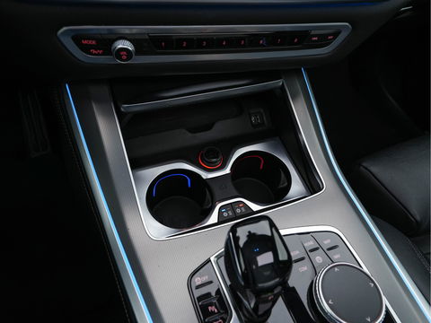 BMW X5 xDrive45e High Executive M-Sportpack (INCL.BTW) *PANO | HEAD-UP | LASER-LIGHT | ADAPTIVE-CRUISE | LEAHTER | HARMAN/KARDON | HEATED-SPORTSEATS | DIGI-COCKPIT | KEYLESS | DAB+ | MEMORY-PACK | CAMERA | NAVI-FULLMAP | 20''ALU | TOWB