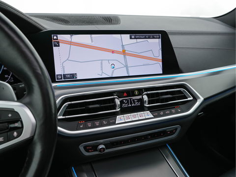 BMW X5 xDrive45e High Executive M-Sportpack (INCL.BTW) *PANO | HEAD-UP | LASER-LIGHT | ADAPTIVE-CRUISE | LEAHTER | HARMAN/KARDON | HEATED-SPORTSEATS | DIGI-COCKPIT | KEYLESS | DAB+ | MEMORY-PACK | CAMERA | NAVI-FULLMAP | 20''ALU | TOWB