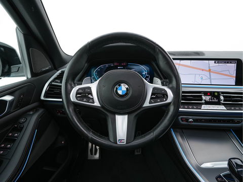 BMW X5 xDrive45e High Executive M-Sportpack (INCL.BTW) *PANO | HEAD-UP | LASER-LIGHT | ADAPTIVE-CRUISE | LEAHTER | HARMAN/KARDON | HEATED-SPORTSEATS | DIGI-COCKPIT | KEYLESS | DAB+ | MEMORY-PACK | CAMERA | NAVI-FULLMAP | 20''ALU | TOWB