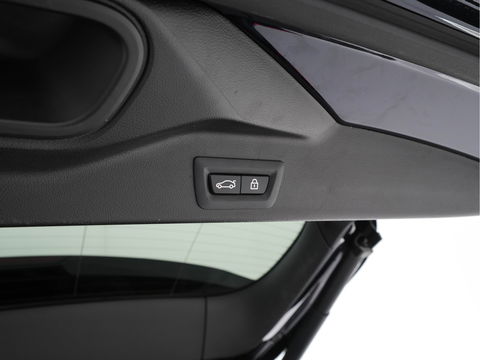 BMW X5 xDrive45e High Executive M-Sportpack (INCL.BTW) *PANO | HEAD-UP | LASER-LIGHT | ADAPTIVE-CRUISE | LEAHTER | HARMAN/KARDON | HEATED-SPORTSEATS | DIGI-COCKPIT | KEYLESS | DAB+ | MEMORY-PACK | CAMERA | NAVI-FULLMAP | 20''ALU | TOWB