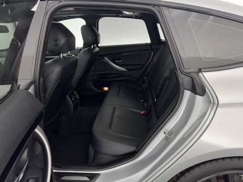 BMW 3-serie Gran Turismo 320i High Executive M-Sportpack Aut. *PANO | XENON | LUXURY-LEATHER | HEATED-SPORTSEATS | SHIFT-PADDLES | PRIVACY-GLASS | NAVI-FULLMAP | ECC | PDC | CRUISE | 19''ALU*