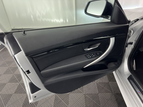 BMW 3-serie Gran Turismo 320i High Executive M-Sportpack Aut. *PANO | XENON | LUXURY-LEATHER | HEATED-SPORTSEATS | SHIFT-PADDLES | PRIVACY-GLASS | NAVI-FULLMAP | ECC | PDC | CRUISE | 19''ALU*
