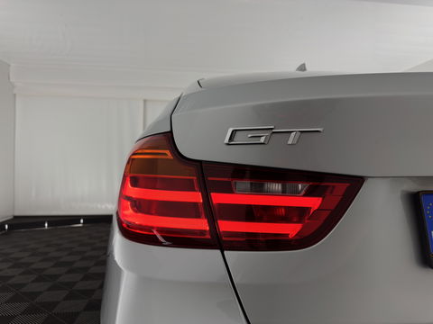 BMW 3-serie Gran Turismo 320i High Executive M-Sportpack Aut. *PANO | XENON | LUXURY-LEATHER | HEATED-SPORTSEATS | SHIFT-PADDLES | PRIVACY-GLASS | NAVI-FULLMAP | ECC | PDC | CRUISE | 19''ALU*