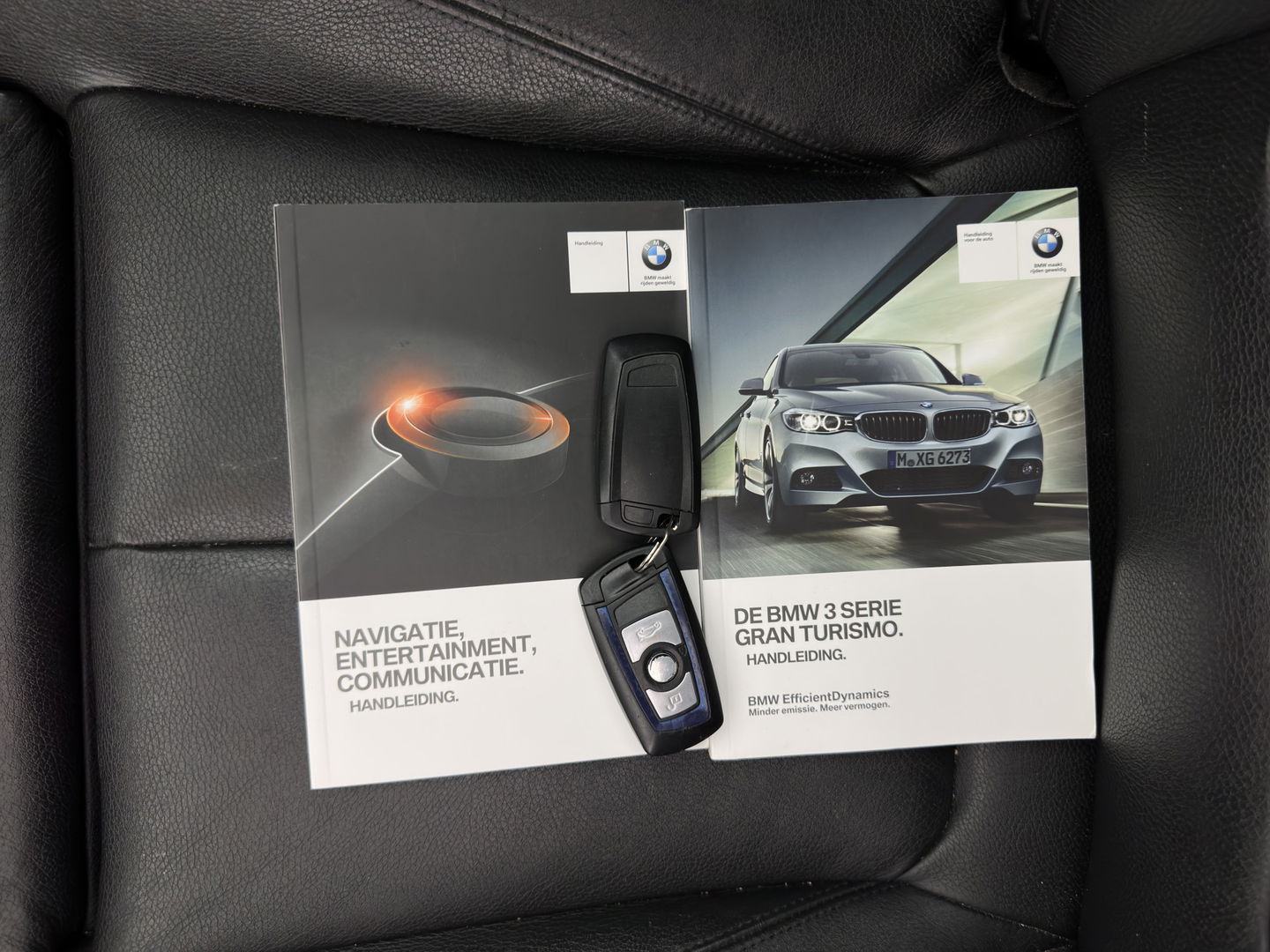 BMW 3-serie Gran Turismo 320i High Executive M-Sportpack Aut. *PANO | XENON | LUXURY-LEATHER | HEATED-SPORTSEATS | SHIFT-PADDLES | PRIVACY-GLASS | NAVI-FULLMAP | ECC | PDC | CRUISE | 19''ALU*