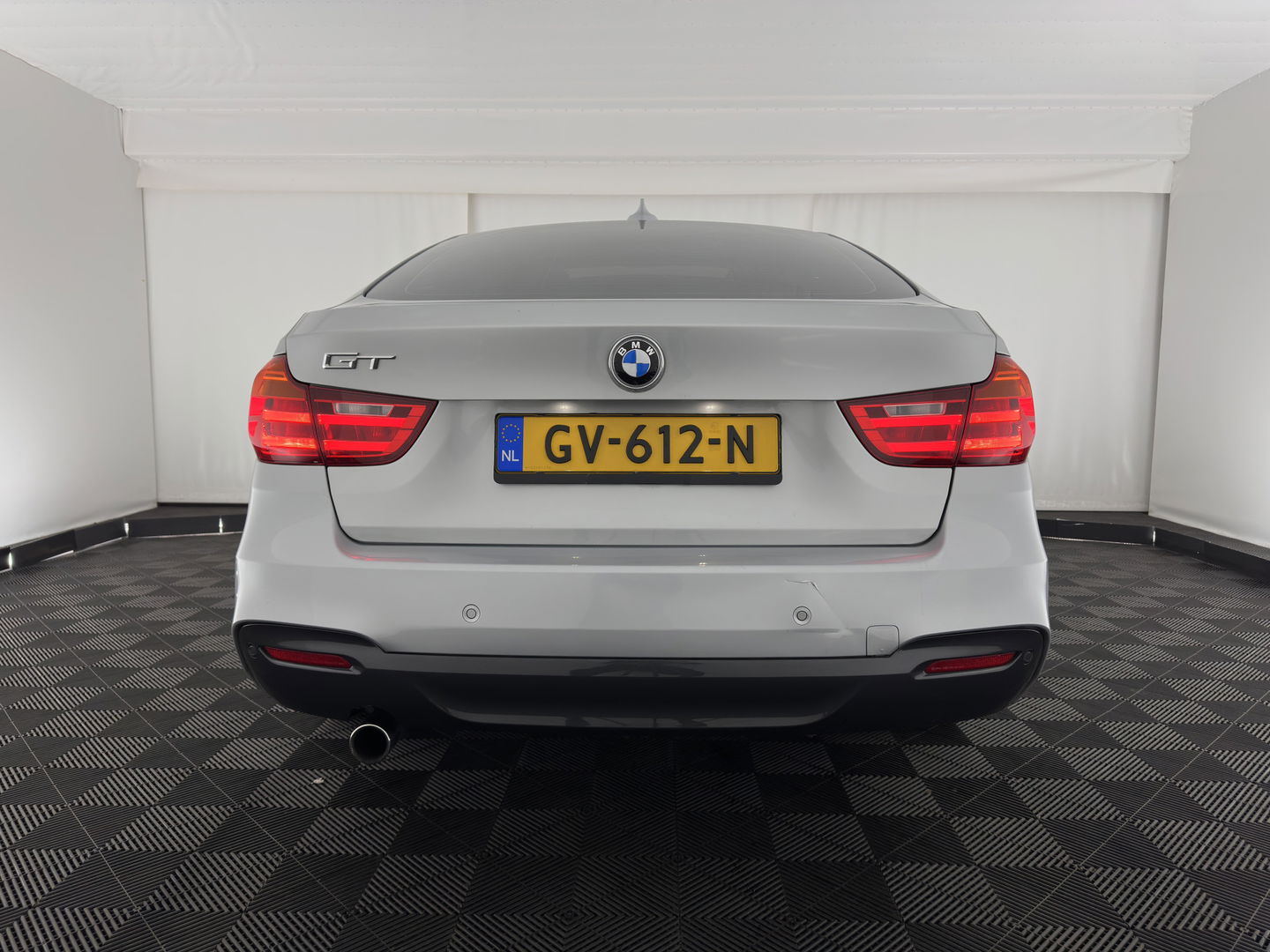 BMW 3-serie Gran Turismo 320i High Executive M-Sportpack Aut. *PANO | XENON | LUXURY-LEATHER | HEATED-SPORTSEATS | SHIFT-PADDLES | PRIVACY-GLASS | NAVI-FULLMAP | ECC | PDC | CRUISE | 19''ALU*